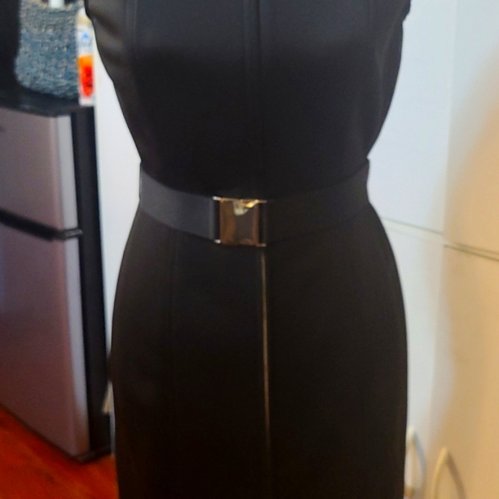 Tommy Hilfiger black dress with belt - Picture 4 of 10